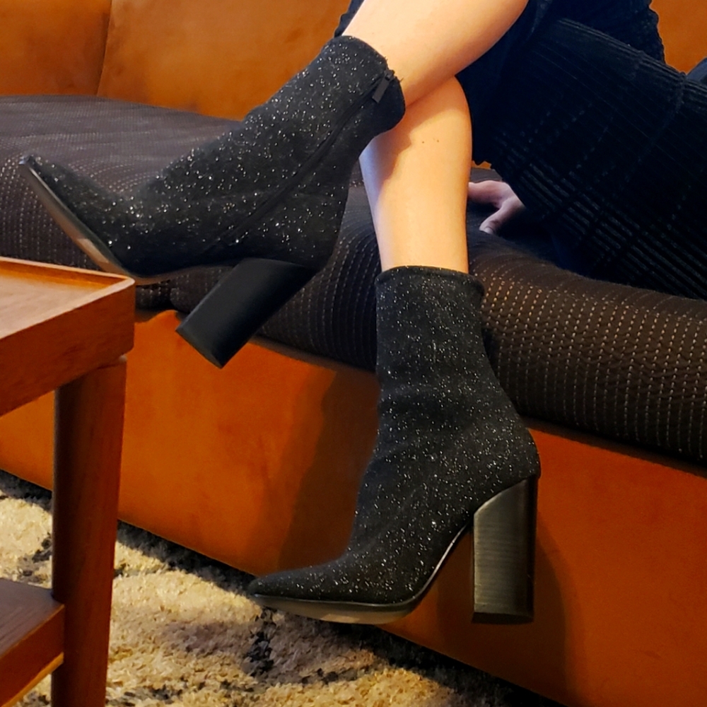 Kendall&Kylie black glitter heeled boots